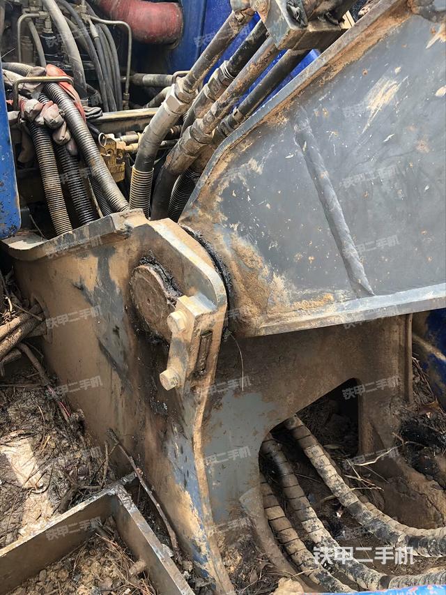 大臂根部?斜視（工作和回轉(zhuǎn)裝置）