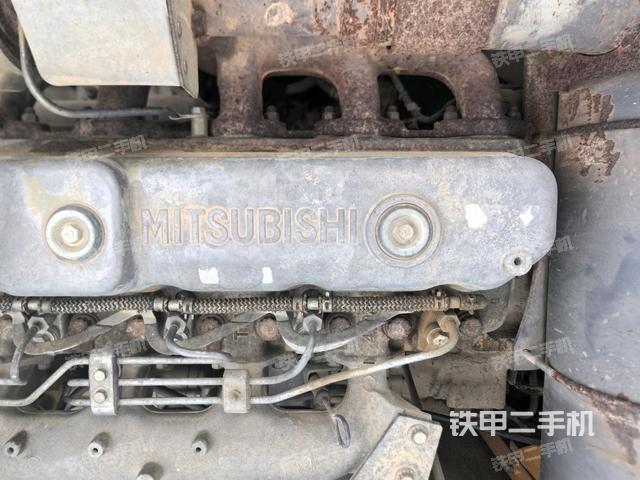 氣門室蓋螺絲特寫（上車部件）