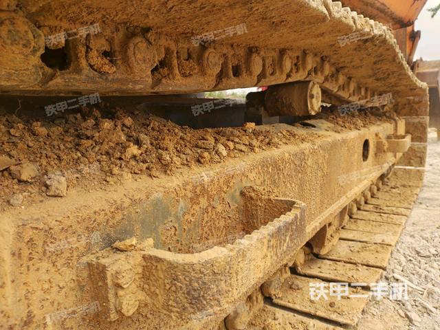 左側(cè)行走馬達(dá)蓋板(行走機(jī)構(gòu)) 左側(cè)行走馬達(dá)蓋板(行走機(jī)構(gòu))