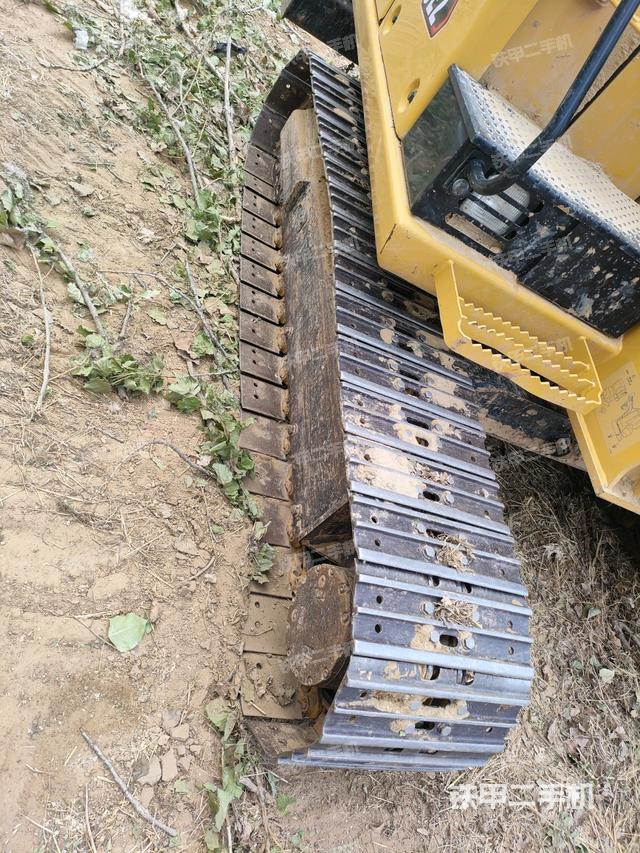 左側(cè)履帶整體?(行走機(jī)構(gòu)) 左側(cè)履帶整體?(行走機(jī)構(gòu))