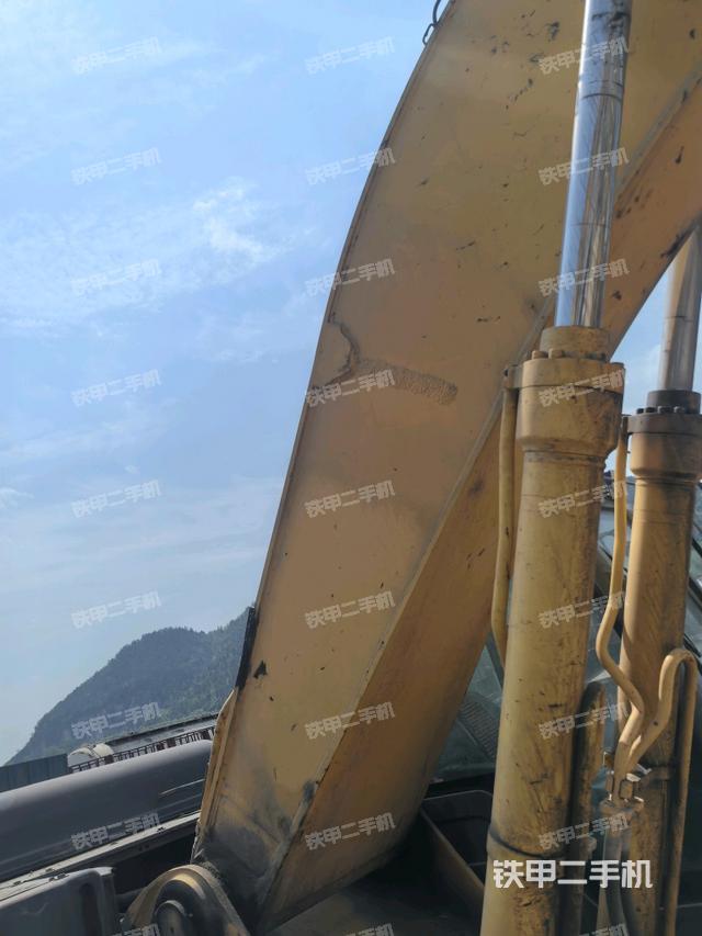 大臂整體?右側(工作和回轉裝置) 大臂整體?右側(工作和回轉裝置)