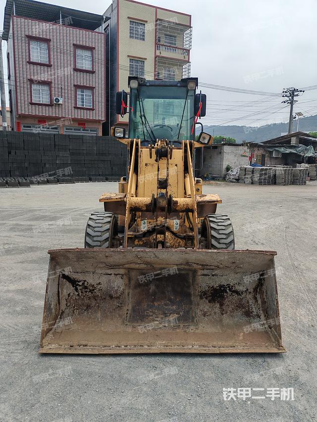 工作裝置整體（整機(jī)外觀及大件）