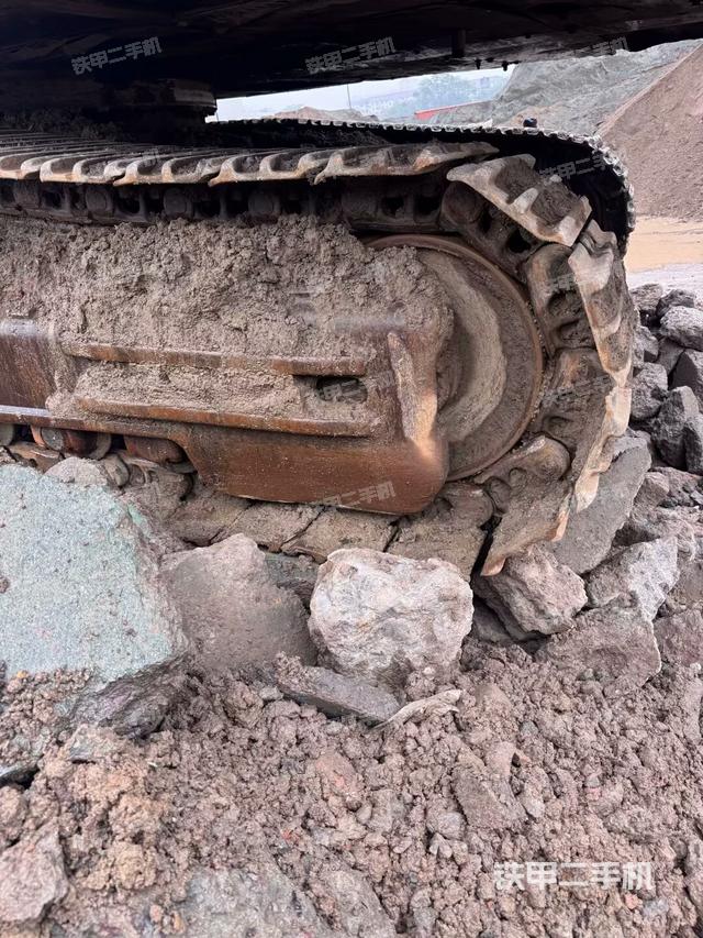 右側(cè)行走馬達(dá)蓋板（行走機(jī)構(gòu)）