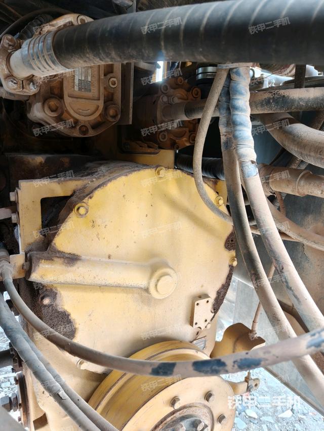 后驅(qū)動橋(液壓/傳動系統(tǒng)) 后驅(qū)動橋(液壓/傳動系統(tǒng))