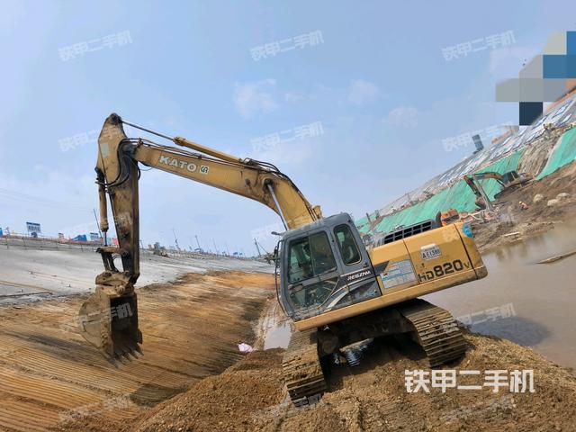 加藤HD820V挖掘機