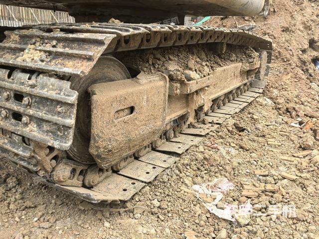 左側(cè)履帶整體?（行走機(jī)構(gòu)）