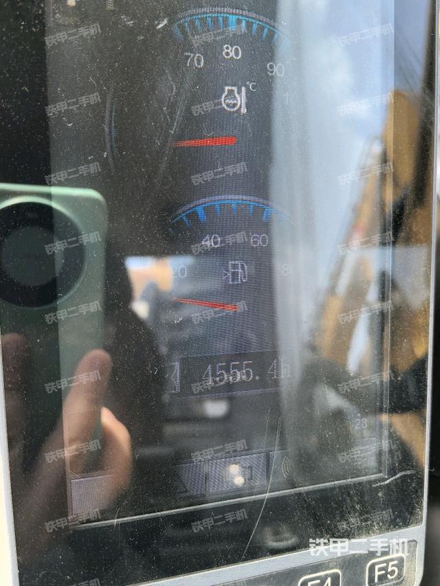 顯示屏?(駕駛室部分) 顯示屏?(駕駛室部分)