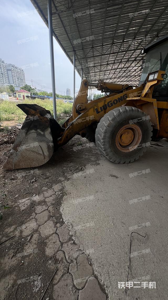 工作裝置整體(整機(jī)外觀及大件) 工作裝置整體(整機(jī)外觀及大件)