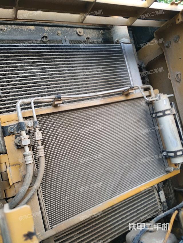 液壓泵斜45?左（大件艙室）