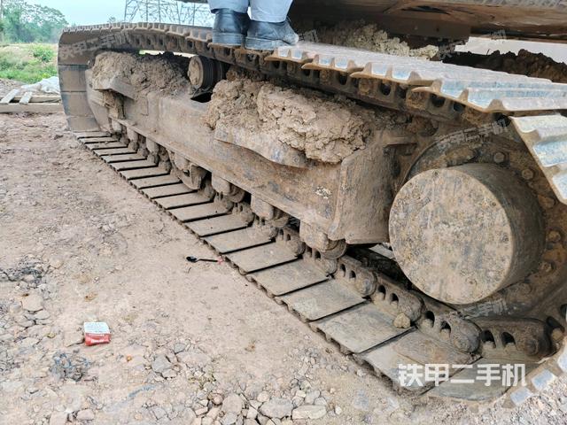 左侧履带整体 （行走机构）