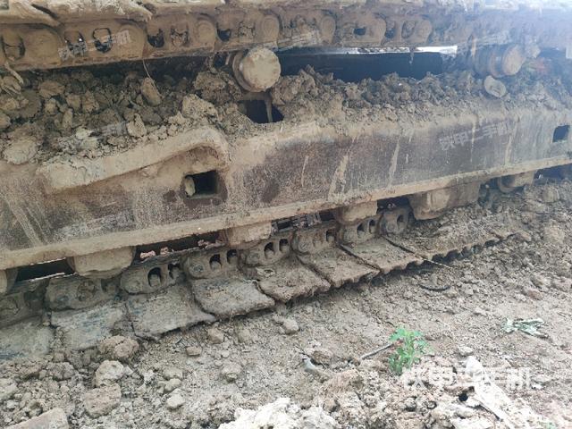 右側(cè)履帶整體（行走機構(gòu)）