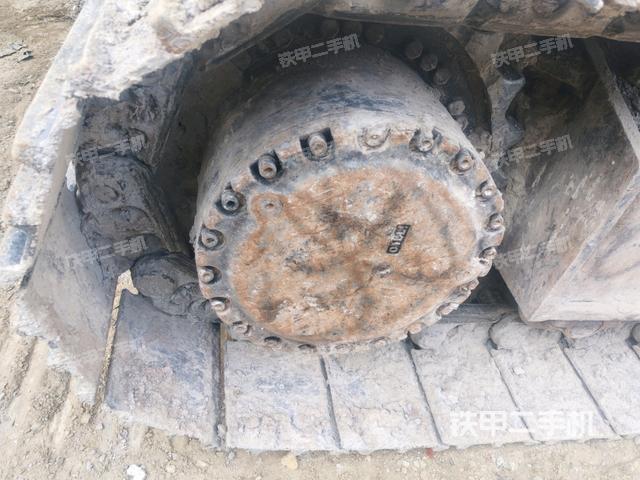 左驅(qū)動(dòng)輪（行走機(jī)構(gòu)）