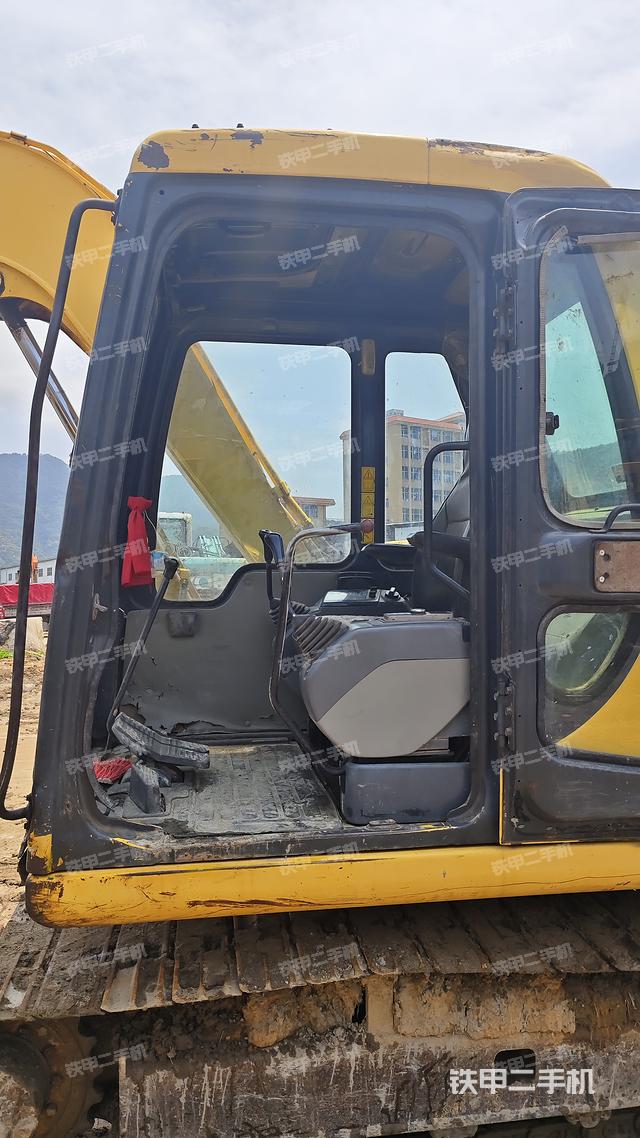 驾驶室整体（整机外观）