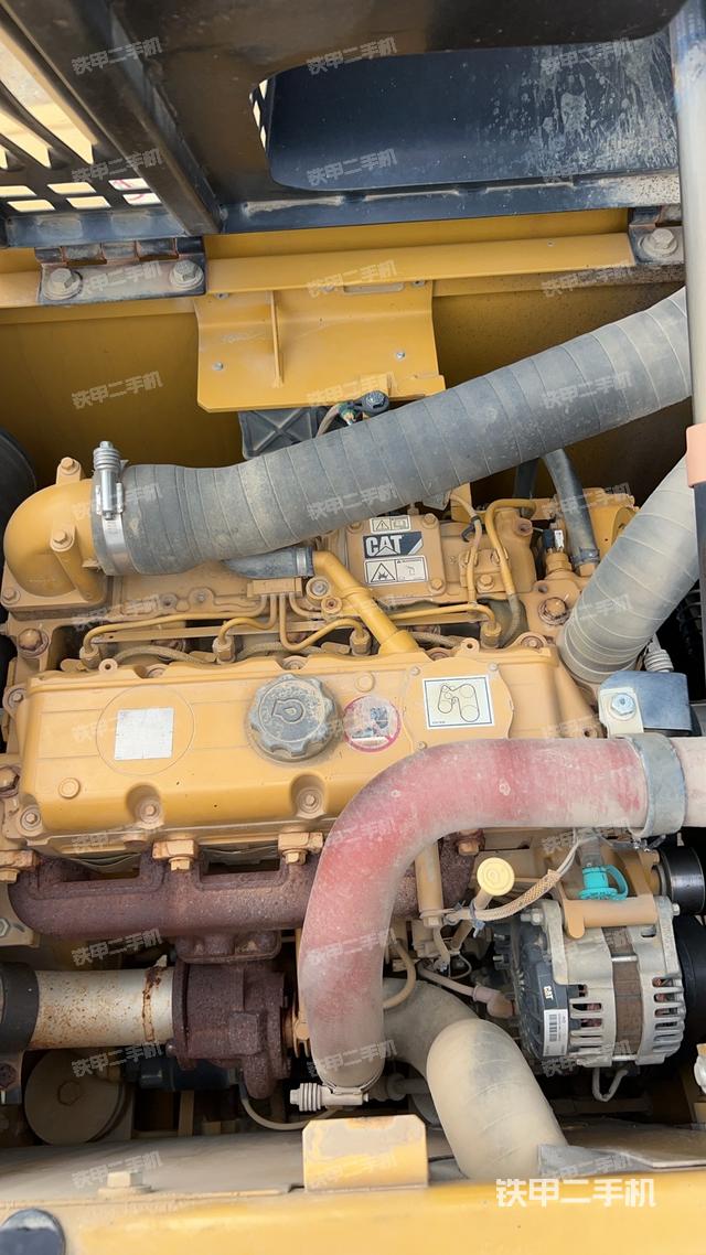 发动机整体俯视（整机外观）