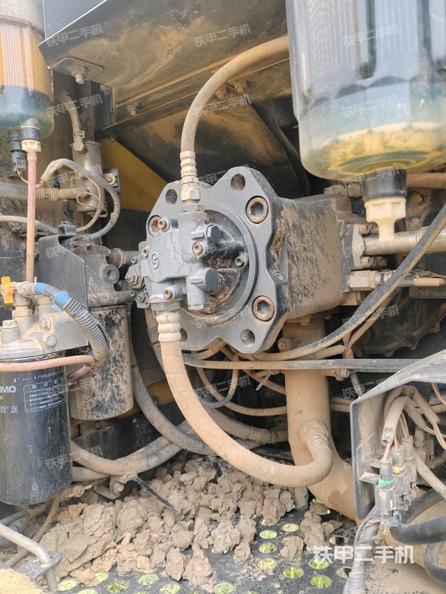 液壓泵斜45?左(大件艙室) 液壓泵斜45?左(大件艙室)