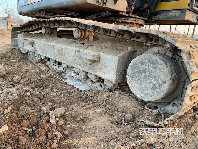 單側(cè)履帶整體（整機(jī)外觀）