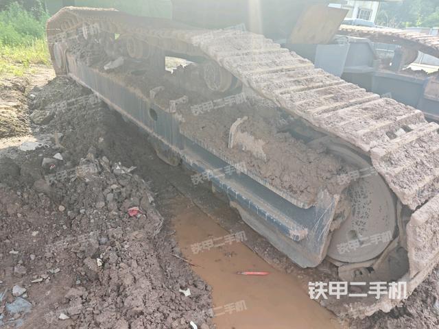 左側(cè)履帶整體?(行走機構(gòu)) 左側(cè)履帶整體?(行走機構(gòu))