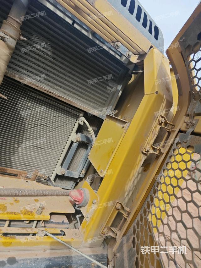 散熱器正面（大件艙室）