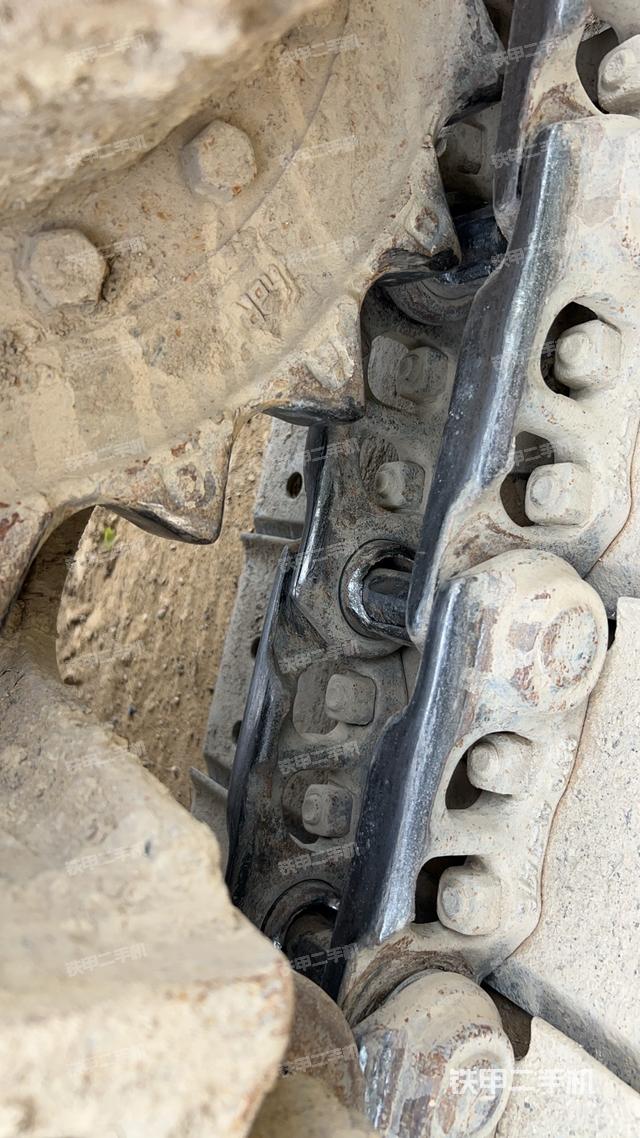 单侧履带整体（整机外观）