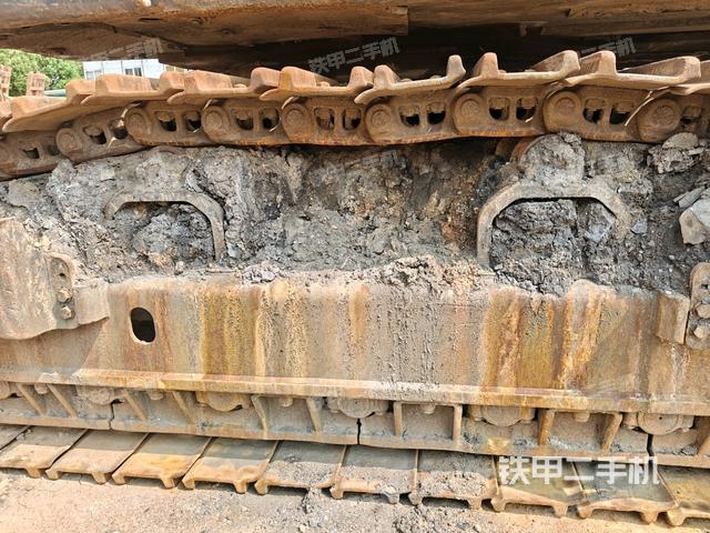 左侧行走马达盖板（行走机构）