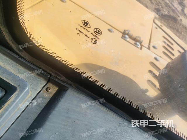 后窗玻璃角標(biāo)（駕駛室部分）