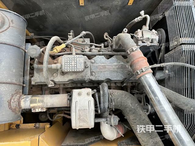 發(fā)動(dòng)機(jī)整體俯視(整機(jī)外觀) 發(fā)動(dòng)機(jī)整體俯視(整機(jī)外觀)