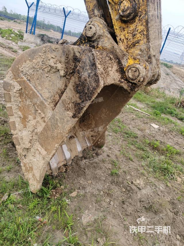 鏟斗45度(工作和回轉(zhuǎn)裝置) 鏟斗45度(工作和回轉(zhuǎn)裝置)