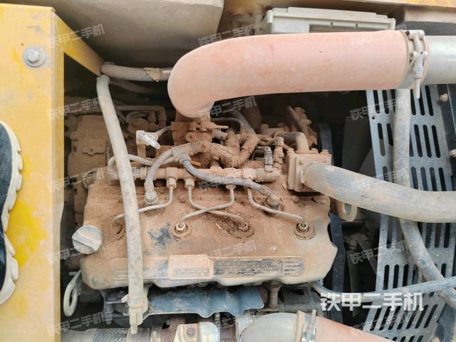 气门室盖螺丝特写（上车部件）