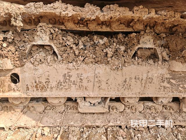 左驅(qū)動(dòng)輪（行走機(jī)構(gòu)）