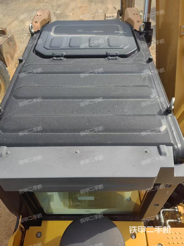 駕駛室頂部俯視（上車部件）