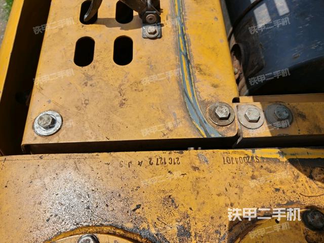 液壓泵斜45?左（大件艙室）