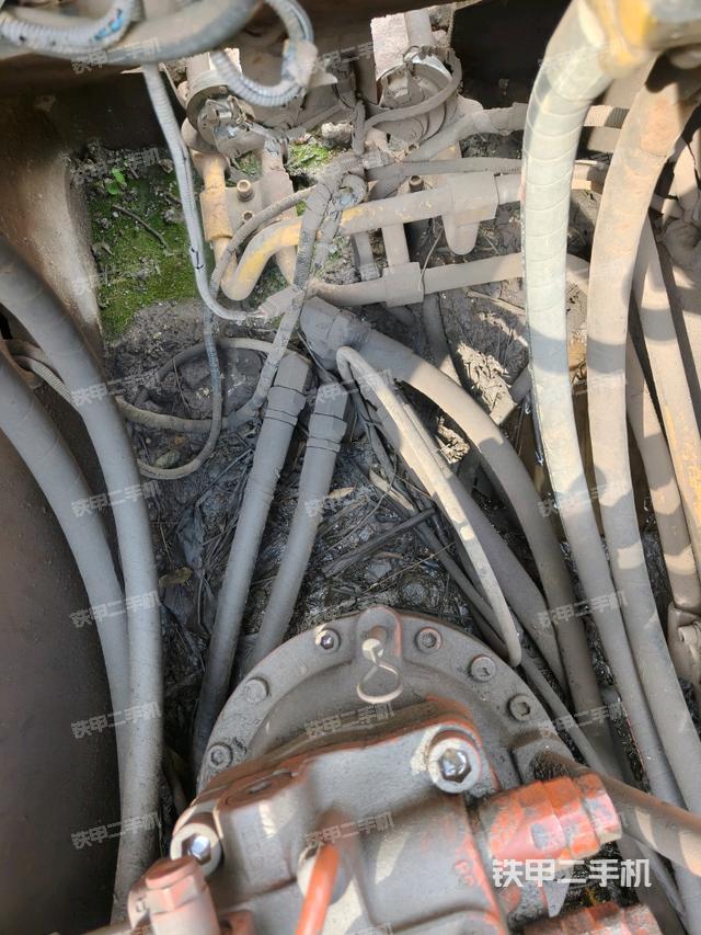 氣門室蓋螺絲特寫(上車部件) 氣門室蓋螺絲特寫(上車部件)