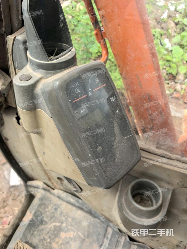 小時(shí)表(駕駛室部分) 小時(shí)表(駕駛室部分)