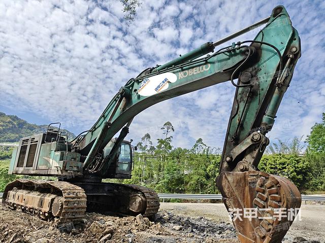 右后45(整機(jī)外觀) 右后45(整機(jī)外觀)
