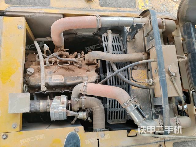 中央回转接头特写（上车部件）