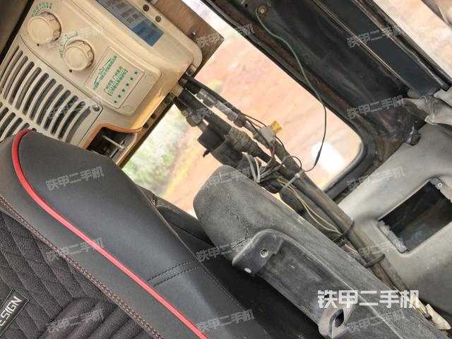 后窗玻璃角標(biāo)(駕駛室部分) 后窗玻璃角標(biāo)(駕駛室部分)