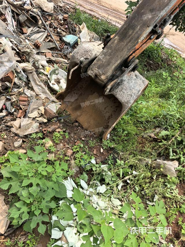 鏟斗45度(工作和回轉(zhuǎn)裝置) 鏟斗45度(工作和回轉(zhuǎn)裝置)