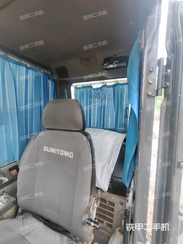 后窗玻璃角標(biāo)(駕駛室部分) 后窗玻璃角標(biāo)(駕駛室部分)