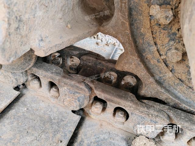 右侧履带整体（行走机构）