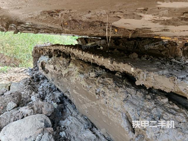 右側(cè)履帶整體（行走機(jī)構(gòu)）