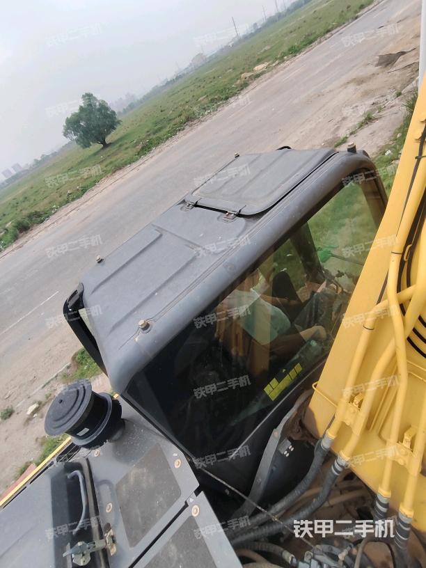 駕駛室頂部俯視(上車部件) 駕駛室頂部俯視(上車部件)