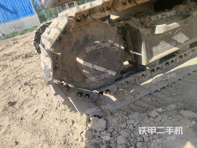 右驅(qū)動(dòng)輪（行走機(jī)構(gòu)）