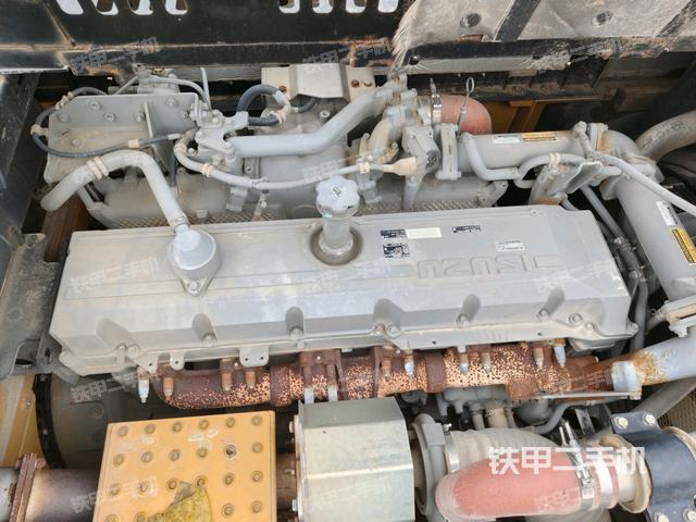 發(fā)動(dòng)機(jī)整體俯視(整機(jī)外觀) 發(fā)動(dòng)機(jī)整體俯視(整機(jī)外觀)