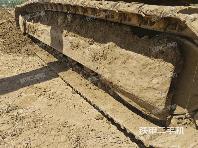 左側(cè)履帶整體?(行走機(jī)構(gòu)) 左側(cè)履帶整體?(行走機(jī)構(gòu))