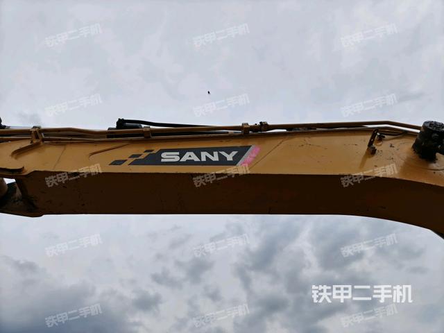 大臂根部?斜視(工作和回轉(zhuǎn)裝置) 大臂根部?斜視(工作和回轉(zhuǎn)裝置)