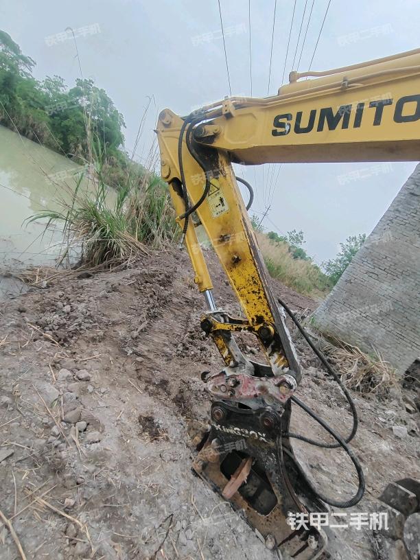 小臂整體右前(工作和回轉(zhuǎn)裝置) 小臂整體右前(工作和回轉(zhuǎn)裝置)