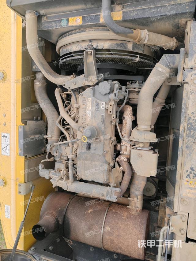 發(fā)動(dòng)機(jī)室(上車部件) 發(fā)動(dòng)機(jī)室(上車部件)