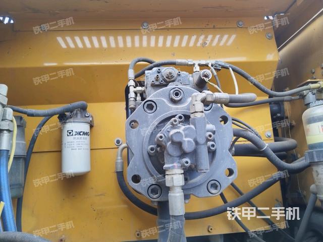 液壓泵斜45?左(大件艙室) 液壓泵斜45?左(大件艙室)