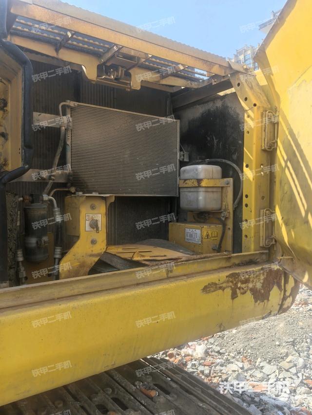 散熱器正面（大件艙室）