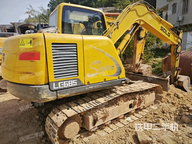 整機右后45°(整機外觀) 整機右后45°(整機外觀)